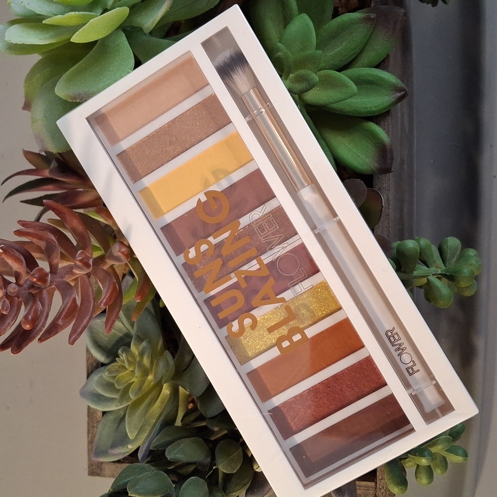 Suns Blazing Eyeshadow Palette